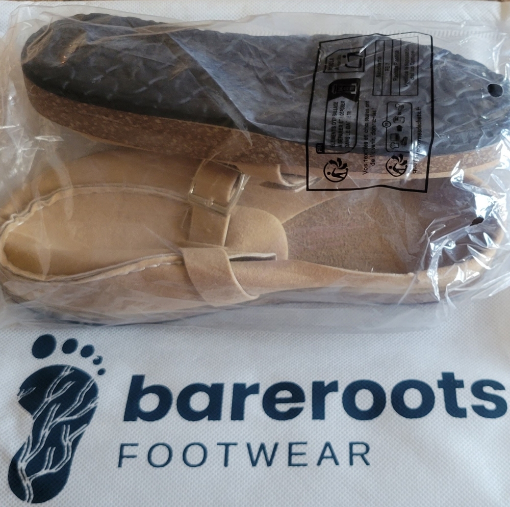 NEW Bareroots Slides Size 37